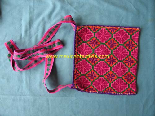 huichol_bags_07