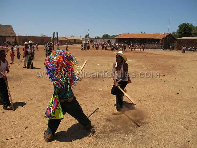 cora_men_14.JPG - Good and evil in a fight