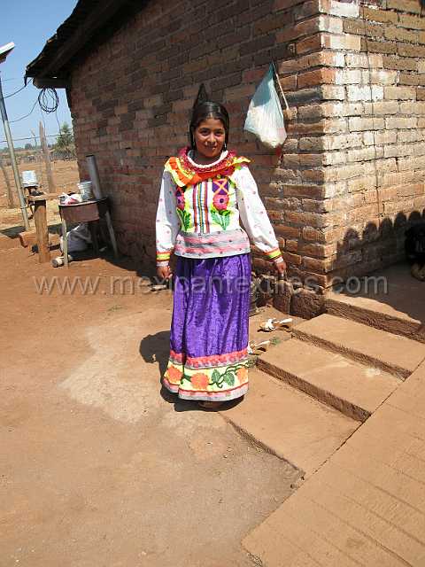 cora_women_01.JPG - Martita , the daughter of one of the 12 capitans of the festival.