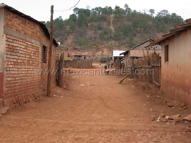 santa_teresa_08.JPG - part of town