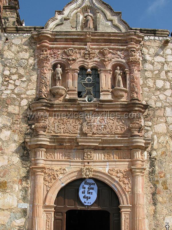 huajicori_church_02.JPG - Not many pictures of Huajicori , but is is a quaint towns with a great chuch. The people at the municipal headquarters were helpful and gave us the names of the villages we could visit and the name of the jefe Supremo Tepehuane thant lived in San Andres.