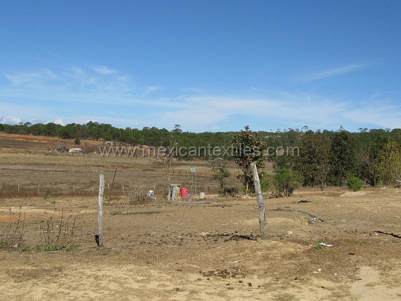 mesa_los_ricos_01.JPG - Documentation of tepehuano indigenous textiles from Huajicori, Nayarit, Mexico. The town is on a plateau.