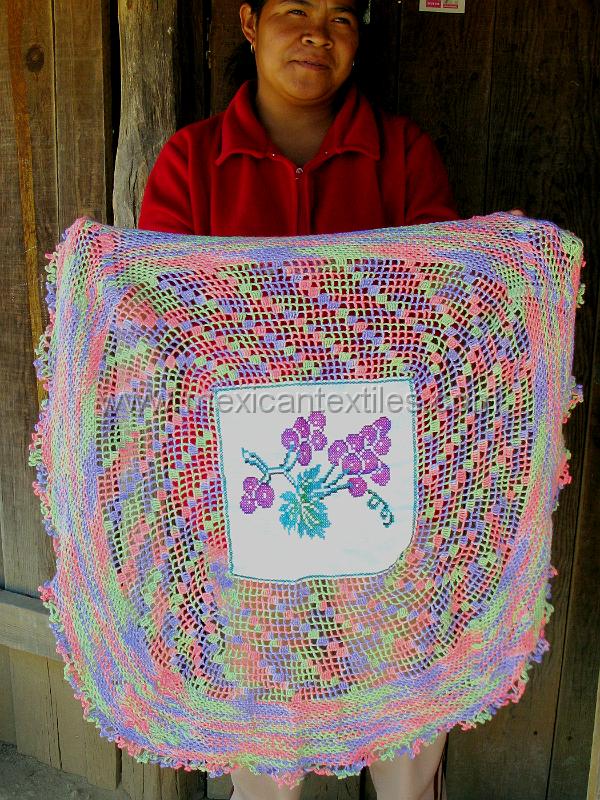 tepehuano_women_02.JPG - Documentation of tepehuano indigenous textiles from Huajicori, Nayarit, Mexico