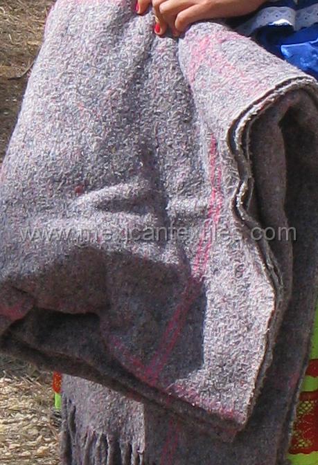 tepehuano_durango_16.jpg - Documentation of tepehuano indigenous textiles from Huajicori, Nayarit, Mexico