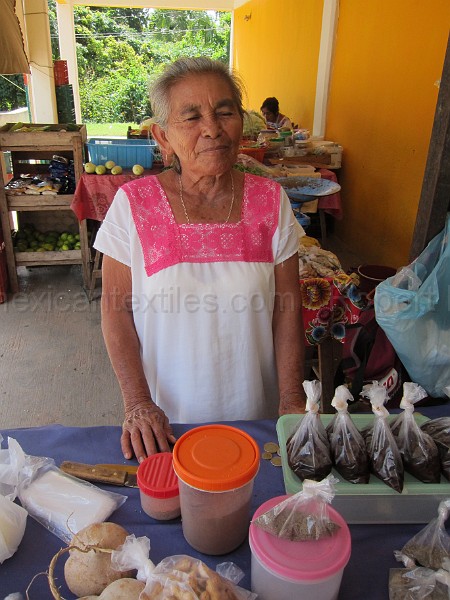 mayan_becal_16.JPG - Documantary photos of villages of Calkani, Campeche november 2011