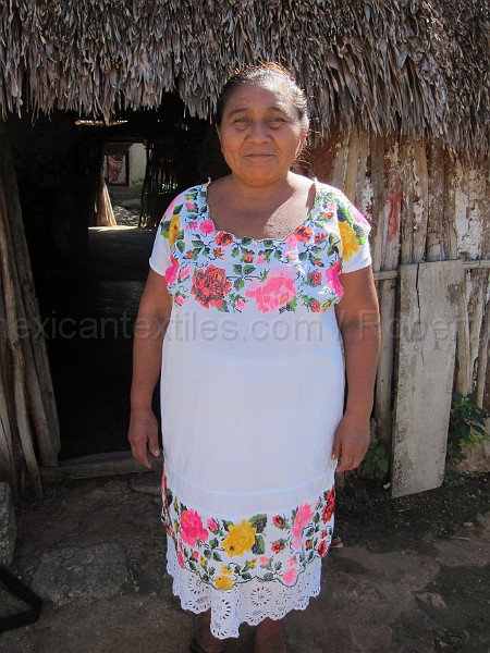 mayan_chunhuas08.JPG - Documantary photos of villages of Calkani, Campeche november 2011