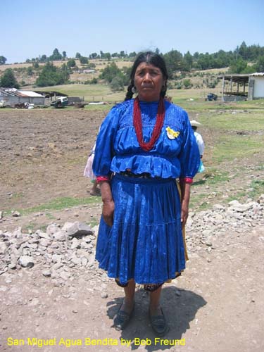 mazahua_Agua_Bendita1