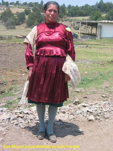 mazahua_Agua_Bendita2