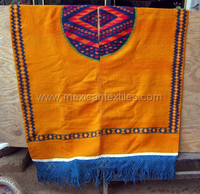 poncho_mazahua.JPG