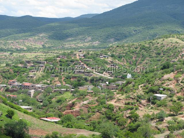 ahuelican_nahuatl02.JPG - A close shot of the town.