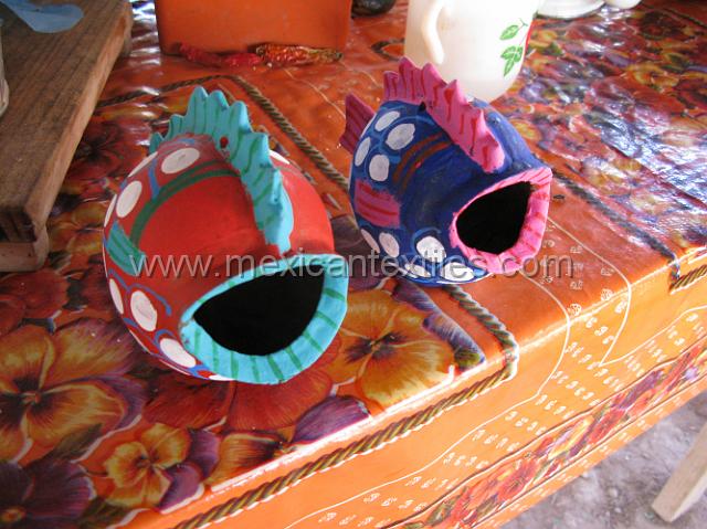 ahuelican_nahuatl26.JPG - Close up of the craft.