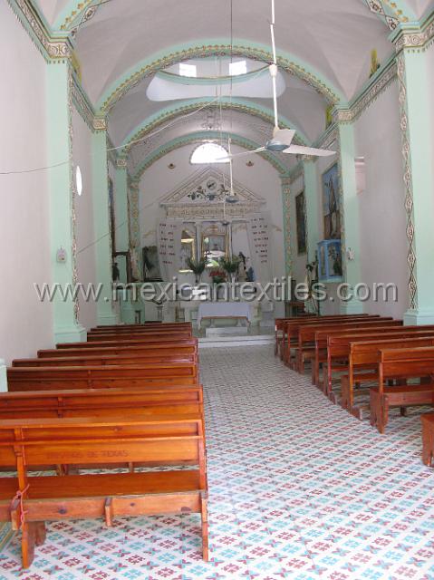 ahuelican_nahuatl32.JPG - Inside the church , very clean and orderly.