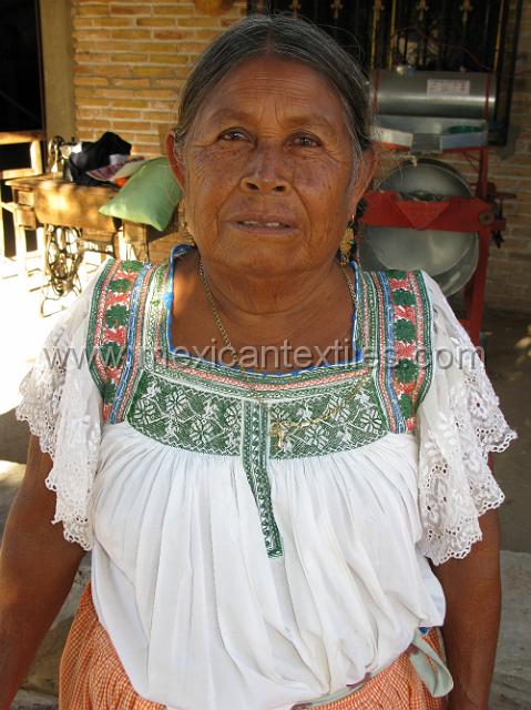 nahuatl_analco77.JPG - Traditional costume worn in Analco.