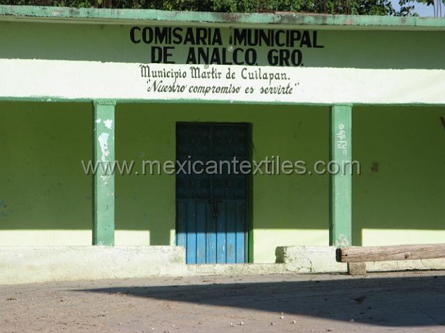 nahuatl_analco86.JPG - The government offices, which gives me the name of the town and the municipality. The Rio Balsas region overlap a number of different municipalities.