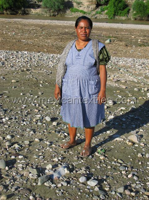 nahuatl_analco91.JPG - Chela was my translator, she had a wonderful smile buy for these types of photos people are always serious.