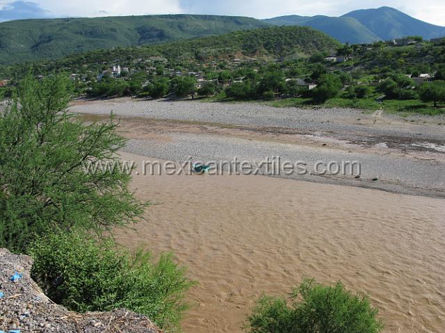 oapan_nahuatl39.JPG - The Rio Balsas.