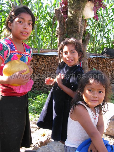 totonaca_tonalisco_13.JPG - Kids playing