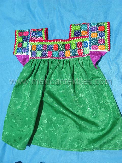 totonaca_tonalisco_33.JPG - Typical blouse from Tonalixco, Tepetzintla , Puebla