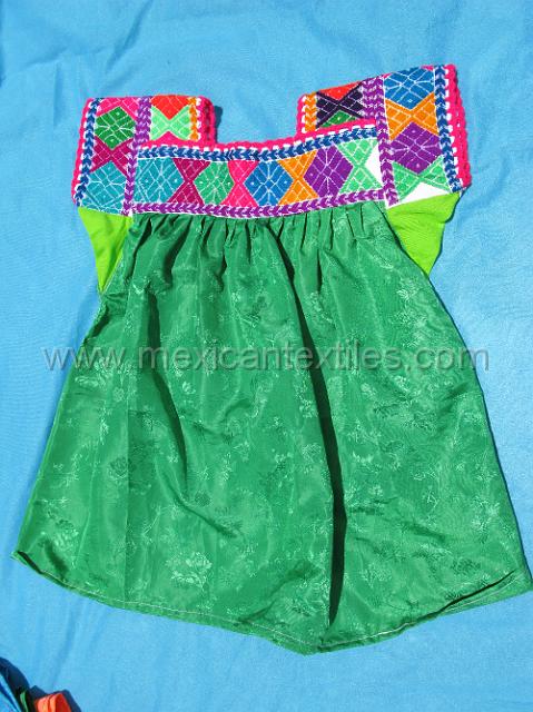 totonaca_tonalisco_blouse.JPG - Typical blouse from Tonalixco, Tepetzintla , Puebla