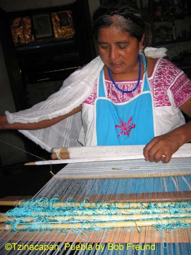 1_Nahua_weaver