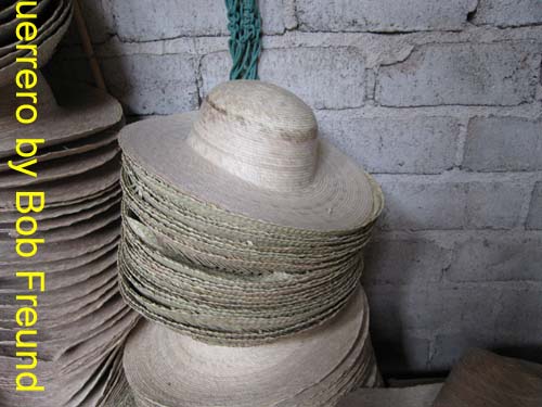 chilapa_hats_06