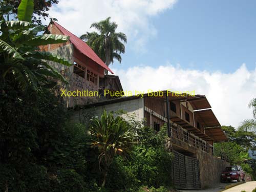 1xochitlan_town_02