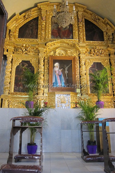 Otomi_Ixtenco_02.jpg - Gold plated alter over a wood sculpture.