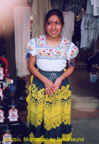 1_janitzio_costume