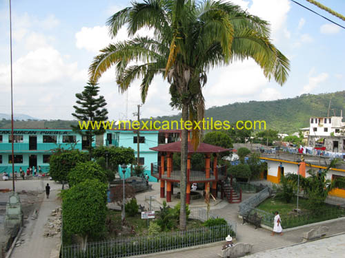 caxhuacan_town_01