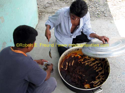 mole_vendor