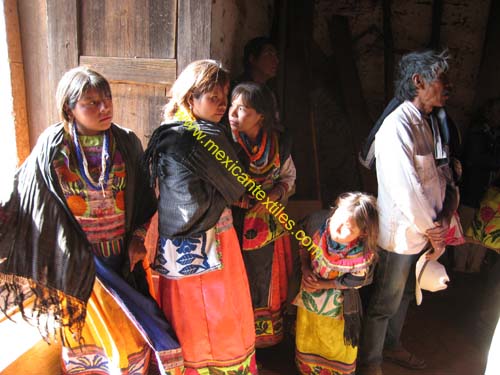 4_saints_procession_12