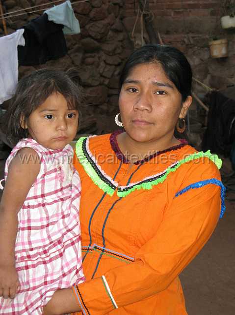 cora_women_09.JPG - Village of Cora Indian with examples of town, mountains, people, costume, textiles, costume and spiritual life