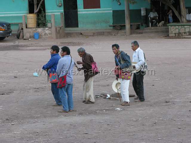 spirutual_life_05.JPG - This is part of the Cora governing body praying to the 4 stations.