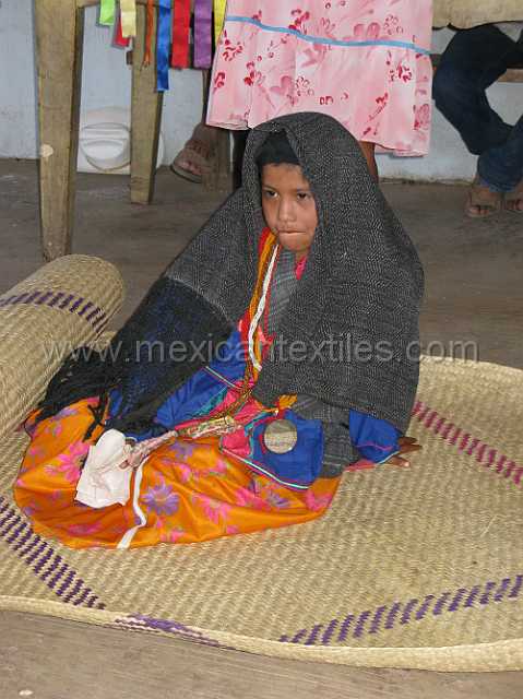 malinche1_12.JPG - Village of Cora Indian with examples of town, mountains, people, costume, textiles, costume and spiritual life