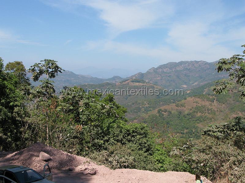sierra_huajicori_02.JPG - Documentation of tepehuano indigenous textiles from Huajicori, Nayarit, Mexico.Starting in oj the road to San Andres.