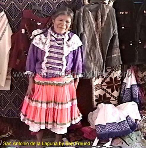 mazahua_merchant.jpg