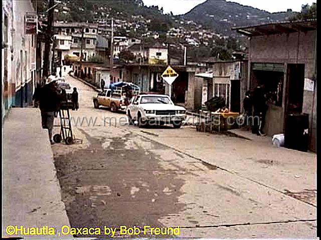 huautla_mazateca__07.jpg - Huautla de Jimenez in 2001.