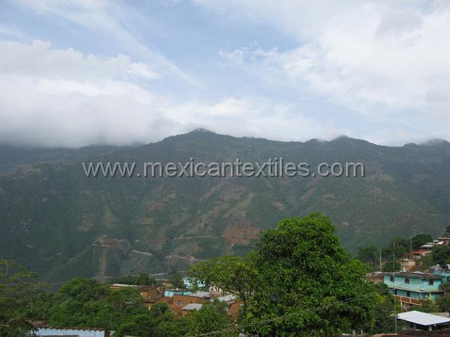 mazatlan_mazateca__01.JPG - Sierra sourrounding mazatlan, it is really embedded in the southern part of the Mazatec region. On the way in we blew a tire and that really took a lot out of the trip. The treion is so remote there were no tires for sale and we had to spend a day driving to Huauta for find a used tire.