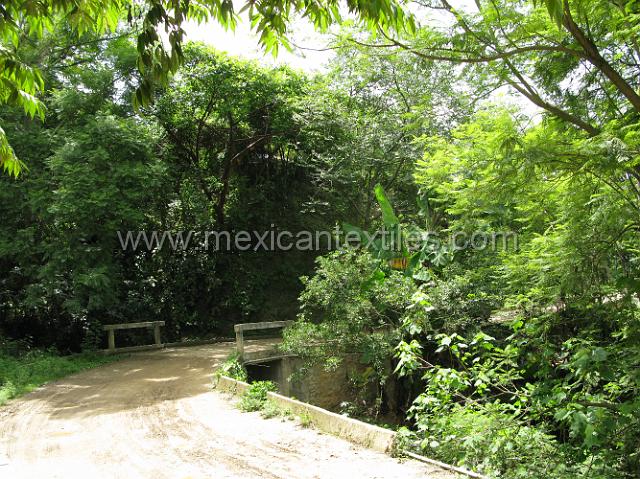 mazatlan_mazateca__05.JPG - Road in town.