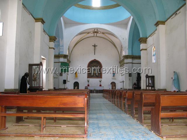 mazatlan_mazateca__07.JPG - inside the church.