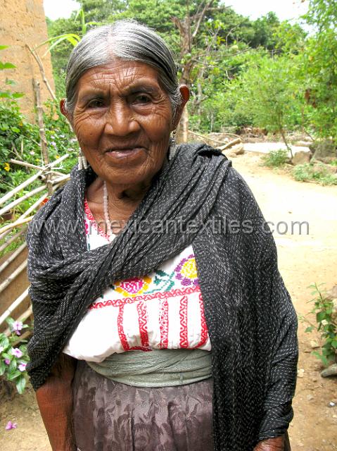 mazatlan_mazateca__35.JPG - Last of the traditional costume in Mazatlan wearing a reboso.