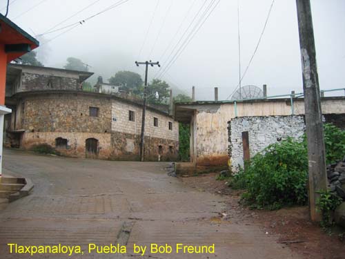 2_tlaxpanaloya_town