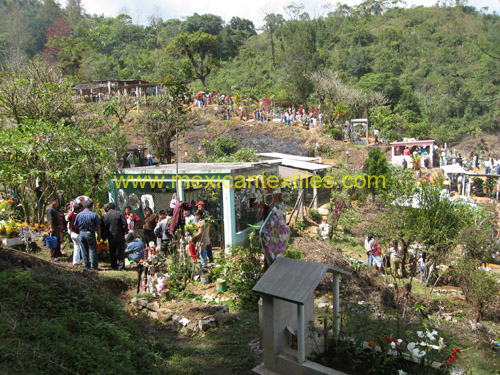 graveyard_zongolica_22