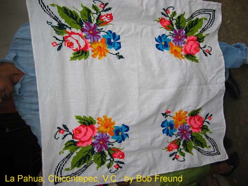 lapahua_embroidery